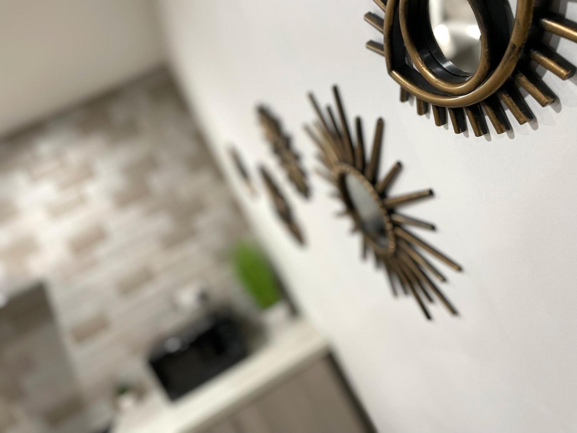 Luxurious 2 Bed Apartment In Heart Of Burnley With Private Parking Ngoại thất bức ảnh